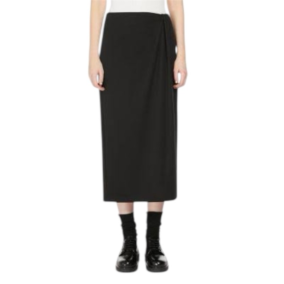 Weekend Max Mara Dresses & Skirts - Max Mara Weekend Hans Black Jersey Midi Skirt